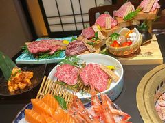 -山川小町·极番烧肉(新地假日广场店)