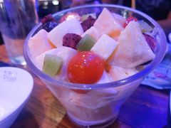 水果沙拉-胡桃里乐队酒馆(农科路店)