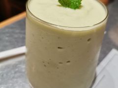 牛油果飞奶昔-火山屋台(新街口店)