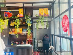 门面-阿洪锅贴王(小吃城店)