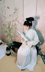 -汉仪华裳汉服馆(打浦桥店)