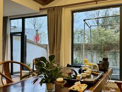 -悟空山宿陨石私汤温泉酒店(神舟大道地铁站店)