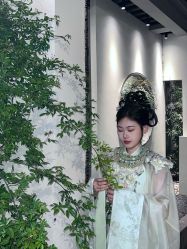 -一揽芳华汉服旗袍体验馆(拙政园店)