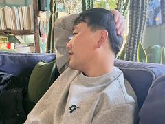 -出走咖啡·面包(宋庄店)