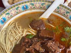 红烧牛腩面-金杨拉面王小吃面馆·牛三宝面·红烧牛肉粉