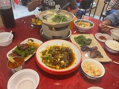 -冯烫烫跷脚牛肉·川菜小馆(武胜西街店)