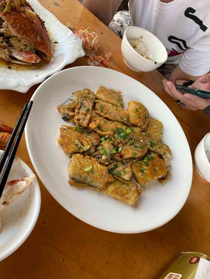 海房子餐厅"花鸟岛海房子餐厅的海鲜是本岛最多的一家.