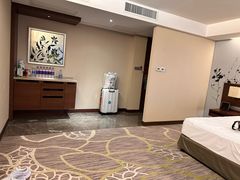 -广州中心皇冠假日酒店