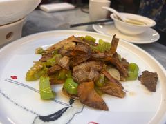 -蔼若春.传承三十年云南菜(金碧公园店)