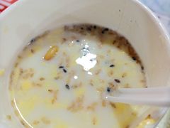 -清真老马家国华牛奶鸡蛋醪糟(正宁路店)