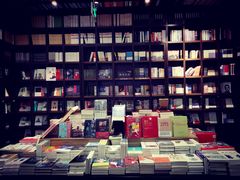 -钟书阁(松江泰晤士小镇店)