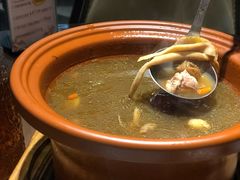 -有红鸡毛店·川菜(建设路店)