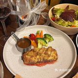 在深圳 好喜欢这种氛围感bistro 🥂