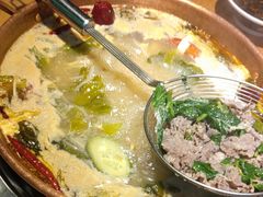 -洱火云南酸菜牛肉火锅(石景山当代商城店)