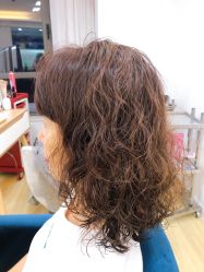 -E.L.K造型momopark店