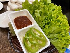苏子叶生菜拼-韩风烤牛肉冷面店