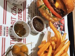-The Habit Burger Grill 哈比特汉堡(爱琴海店)