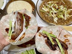 -梅利汴京烤鸭•开封豫菜地标店(东大街店)
