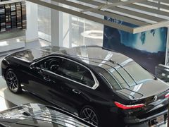 -北京中升宝辉宝马4S店