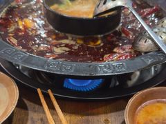 -黄潇洒老火锅(九眼桥宏济巷店)