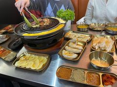-胡悦里韩式烤肉(芝罘万达广场店)