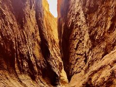 -天山神秘大峡谷