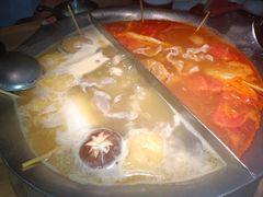 -湊湊火锅·茶憩(杭州湖滨银泰in77店)