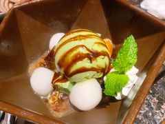白玉抹茶冰激凌蜜豆沙-老乾杯和牛烧肉(王府中环店)
