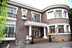 -杰爱月子护理中心