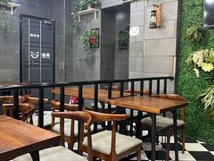 -愉肴麻辣香锅(中山路店)