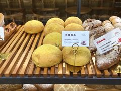 -焙丽拾光(麦凯乐直营店)