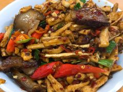 萝卜干炒腊肉-老游独一佳湘菜馆(高新四路店)