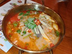 鸭血粉丝汤-龍堂蟹黄小笼包(万家丽店)