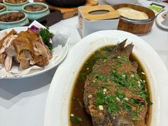 -梅利汴京烤鸭•开封豫菜地标店(东大街店)
