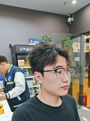 -藤野造型烫染·漂发