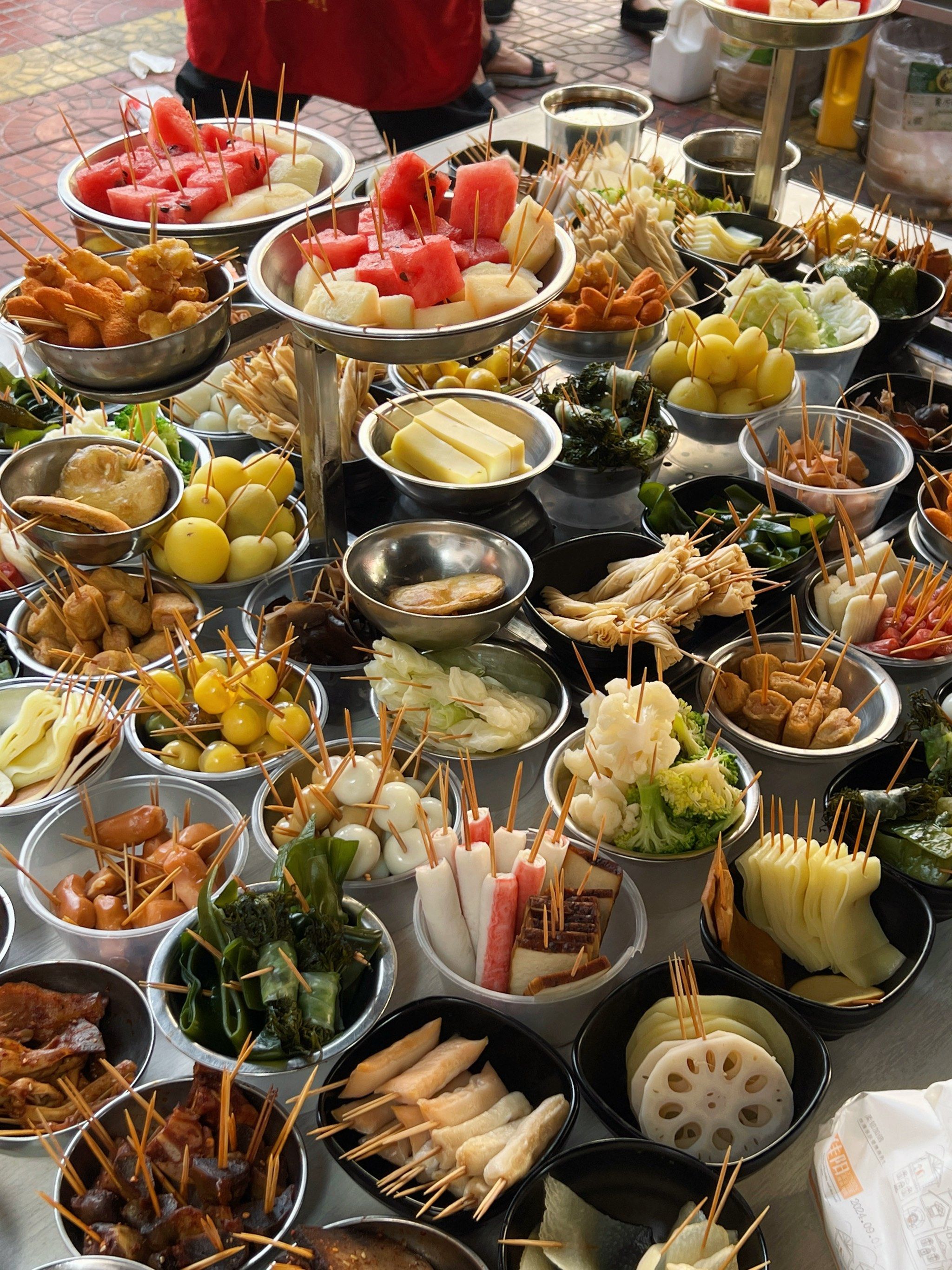 街边路遇这种小摊摊,谁看谁迷糊