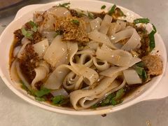 新疆凉皮-维吾尔餐厅(宜山路店)