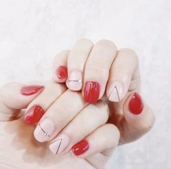 -进巍美甲美睫店