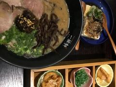 -一豚轩·烧鸟·豚骨拉面(五四路店)