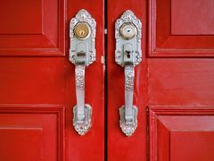 -上海市位育初级中学