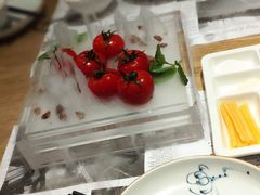 番茄脆菇沙拉-小大董·烤鸭(五棵松店)