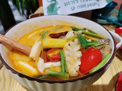 泰式冬阴功汤-迷你椰·泰式大排档(虹口店)