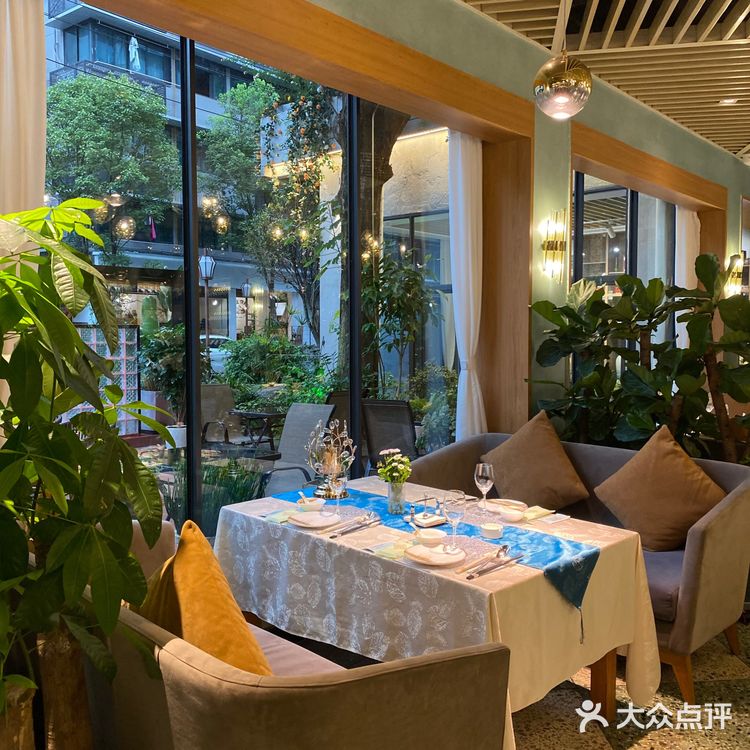 成都 宝藏花园主题餐厅