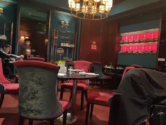 -铜锣湾·有麝自然香(渝北财富中心店)