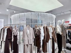 -王府井奥莱临潼小镇(临潼店)