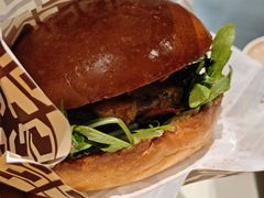烧椒鸡枞菌牛肉堡-JPG canteen(广州寺右公馆店)