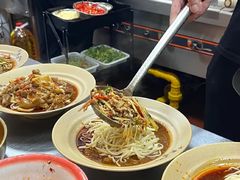-方铲铲·成都板凳面(滨江银泰店)