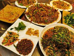 -萨宁音登锡伯风味餐厅(一楼店)