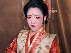 -金夫人化妆摄影职业培训学校