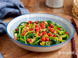菠菜还能这么好吃？很多宝宝应该对这种蔬菜没什么兴趣吧